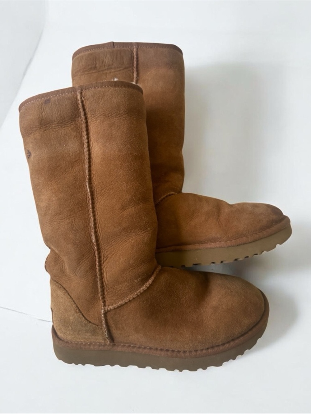 Ugh Classic Tall II Boots in Chestnut